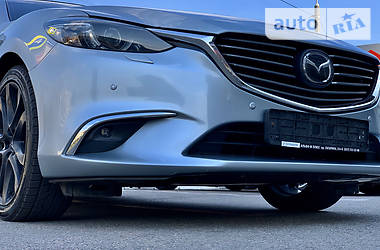 Седан Mazda 6 2015 в 