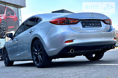 Седан Mazda 6 2015 в 
