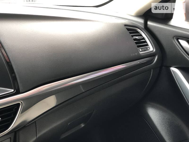 Седан Mazda 6 2015 в Івано-Франківську