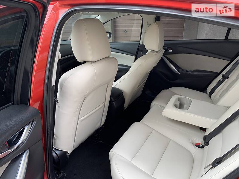 Седан Mazda 6 2015 в Івано-Франківську