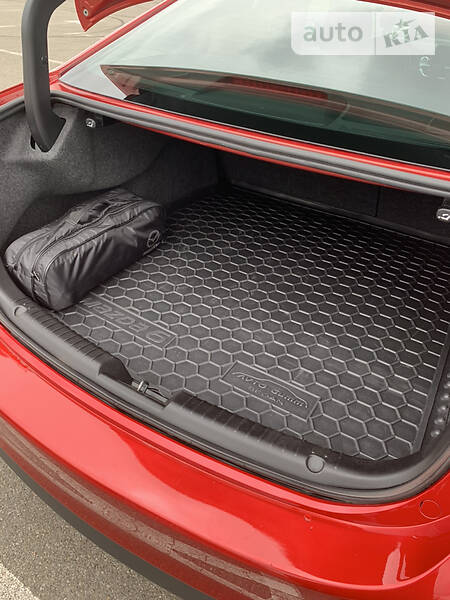 Седан Mazda 6 2016 в Києві