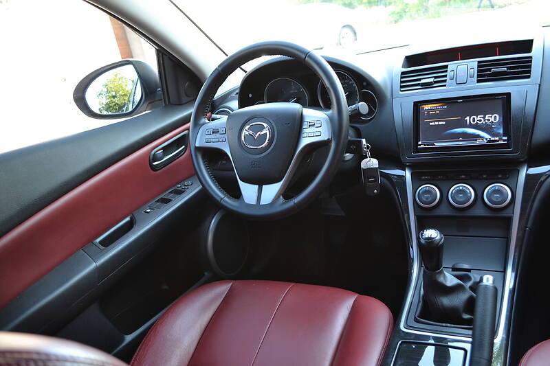 Універсал Mazda 6 2010 в Калуші
