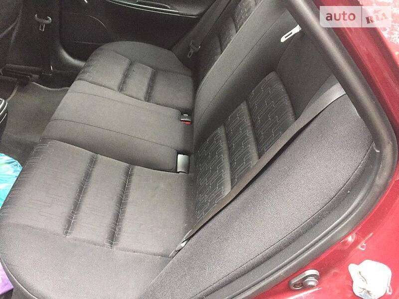 Седан Mazda 6 2002 в Запоріжжі