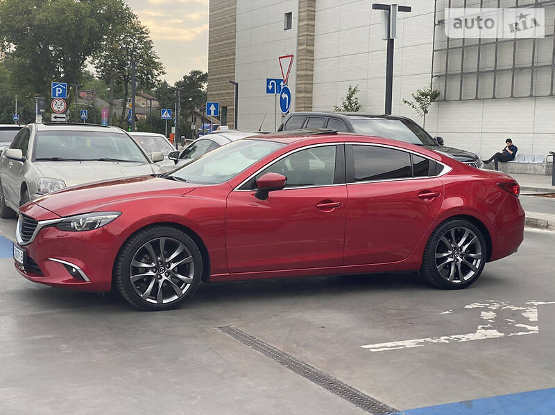 Седан Mazda 6 2015 в Львові