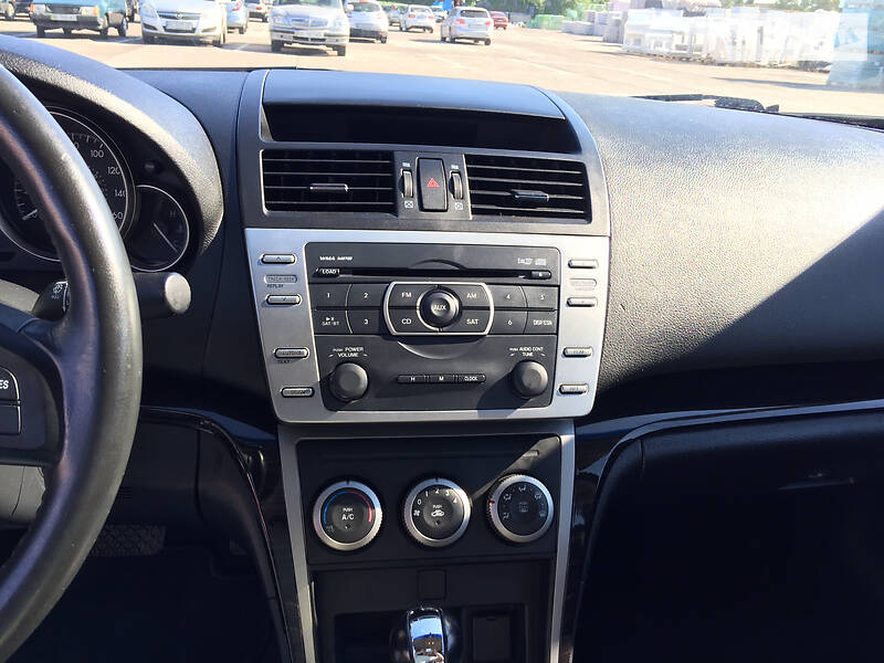 Седан Mazda 6 2011 в Львові