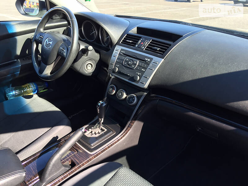 Седан Mazda 6 2011 в Львові