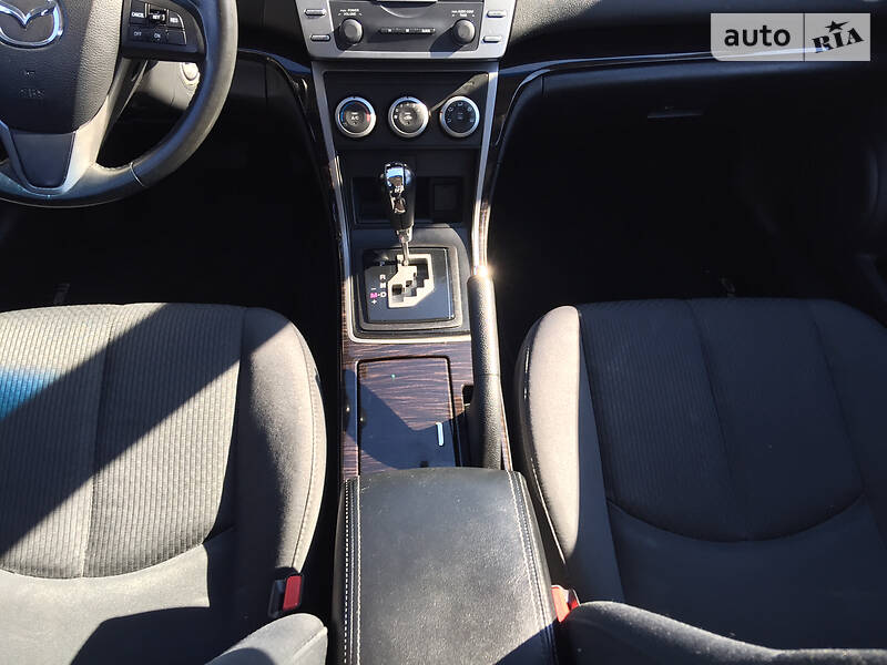 Седан Mazda 6 2011 в Львові