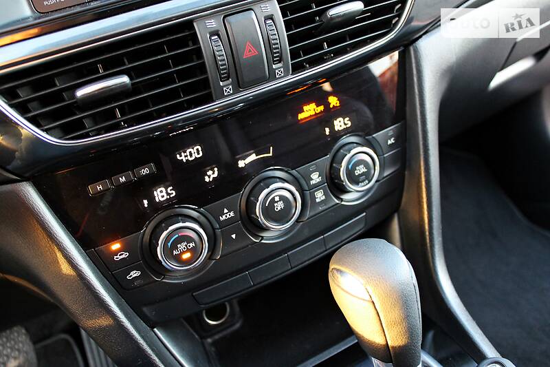 Седан Mazda 6 2014 в Стрию