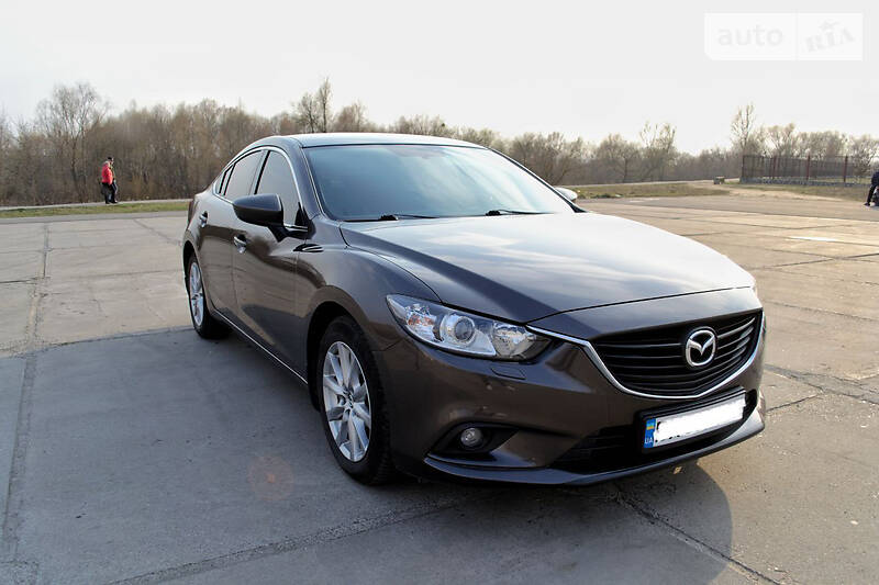 Седан Mazda 6 2015 в 