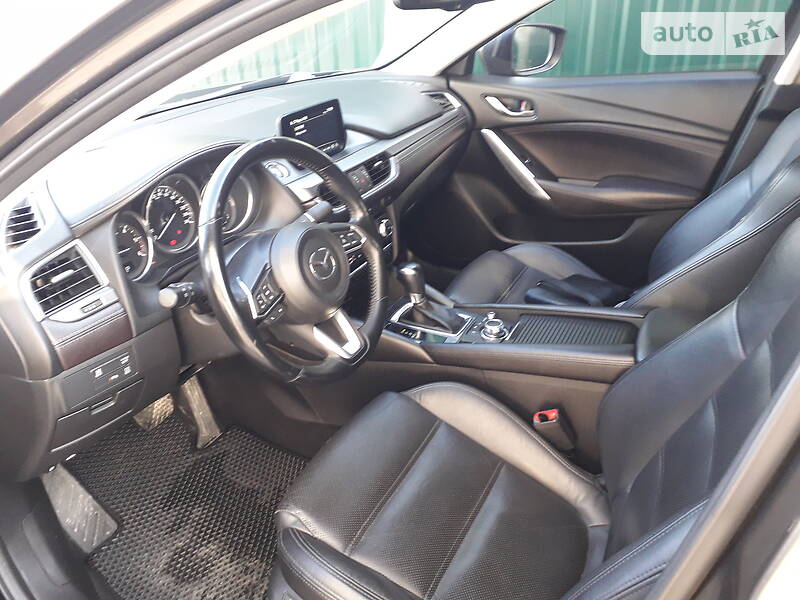 Седан Mazda 6 2016 в Львове