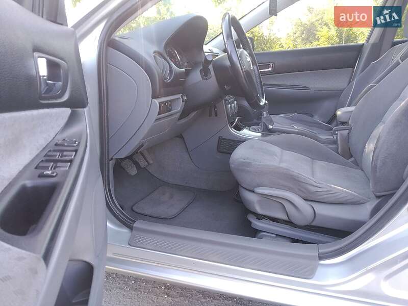Седан Mazda 6 2005 в Гайвороні