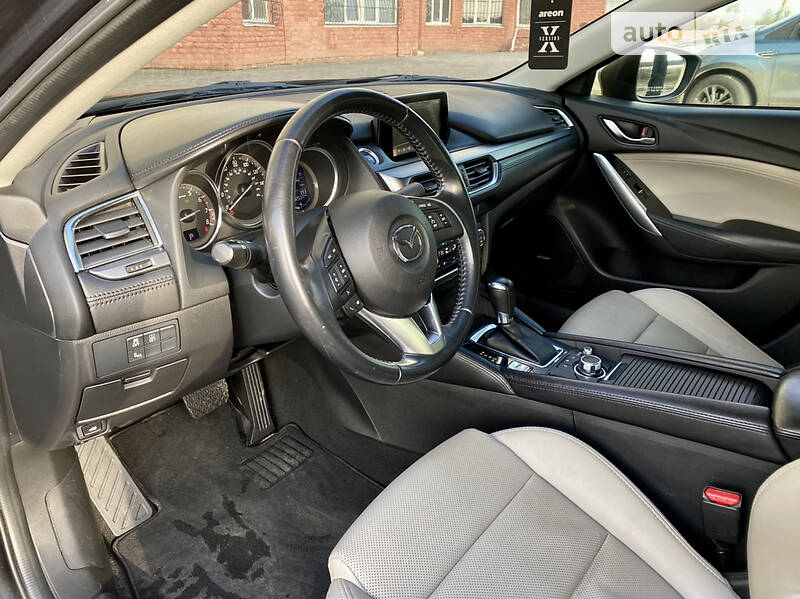 Седан Mazda 6 2016 в Одесі