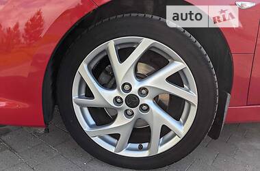 Седан Mazda 6 2011 в 