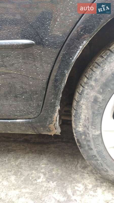 Лифтбек Mazda 6 2003 в Ромнах