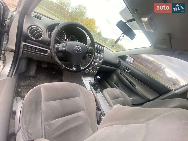 Лифтбек Mazda 6 2003 в Карловке