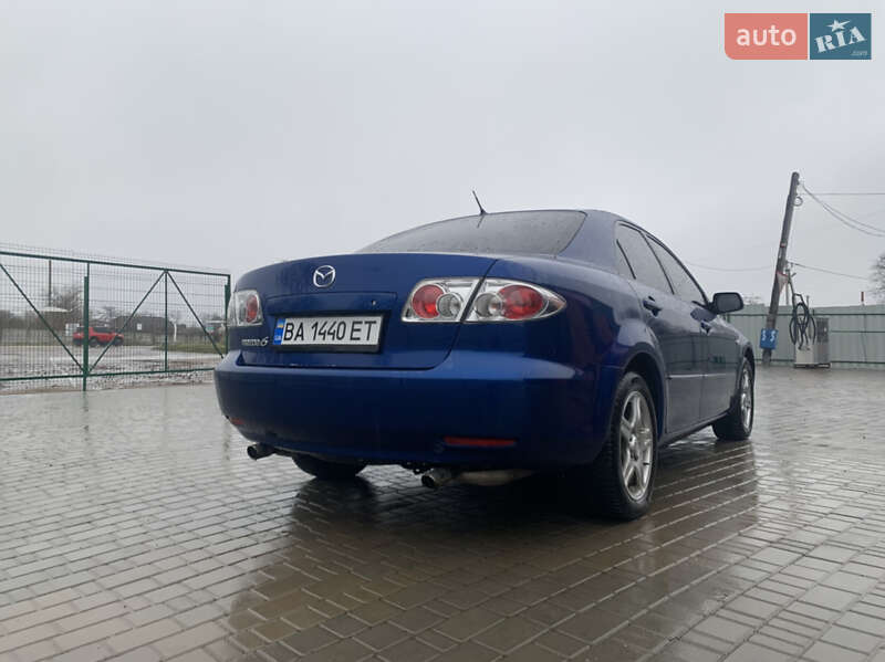 Седан Mazda 6 2002 в Добровеличковке