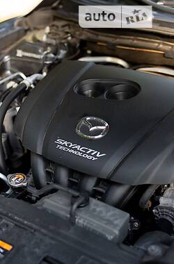 Седан Mazda 6 2015 в Глухове