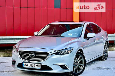 Седан Mazda 6 2016 в Киеве