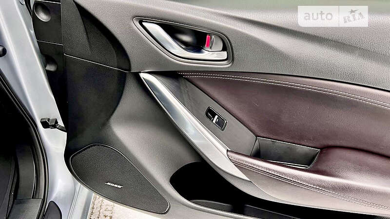 Седан Mazda 6 2016 в Киеве