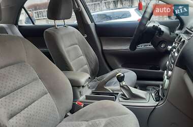 Седан Mazda 6 2002 в 
