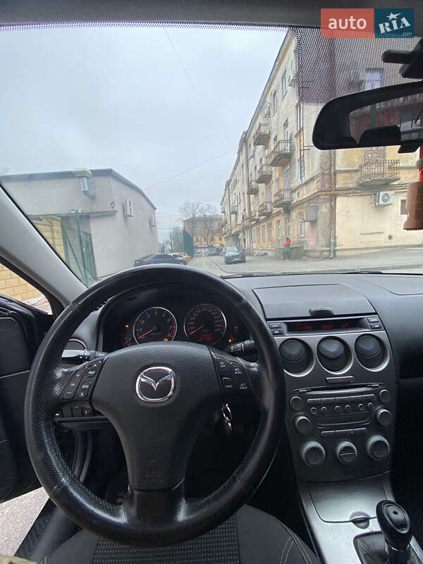 Седан Mazda 6 2002 в Дніпрі