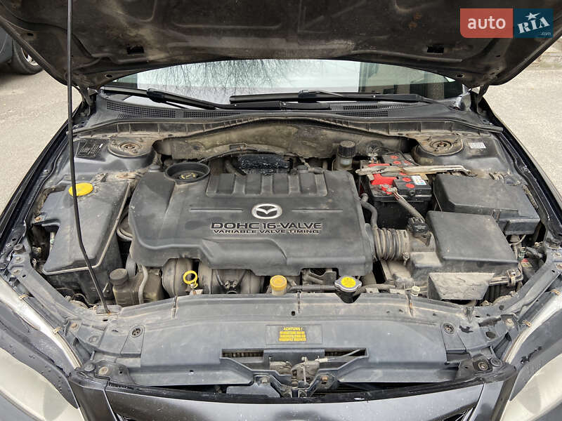 Седан Mazda 6 2002 в Дніпрі