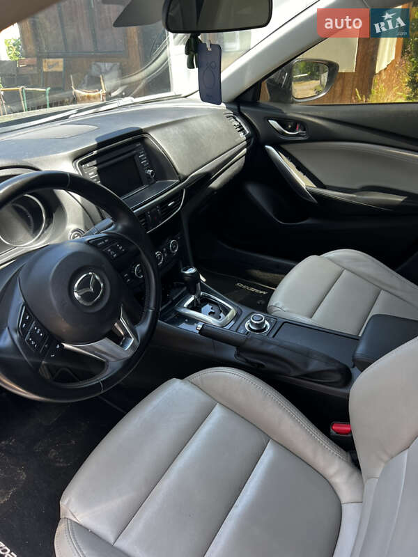 Седан Mazda 6 2013 в Миколаєві