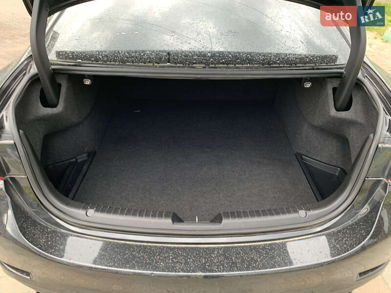 Седан Mazda 6 2016 в Косові