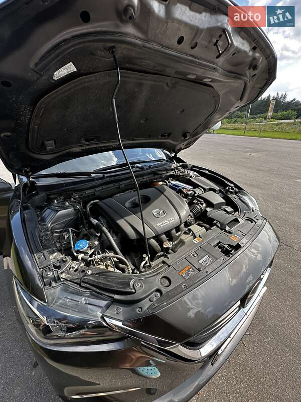 Седан Mazda 6 2015 в Кобеляках