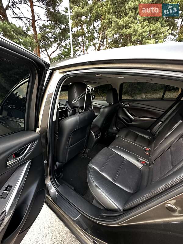 Седан Mazda 6 2015 в Кобеляках