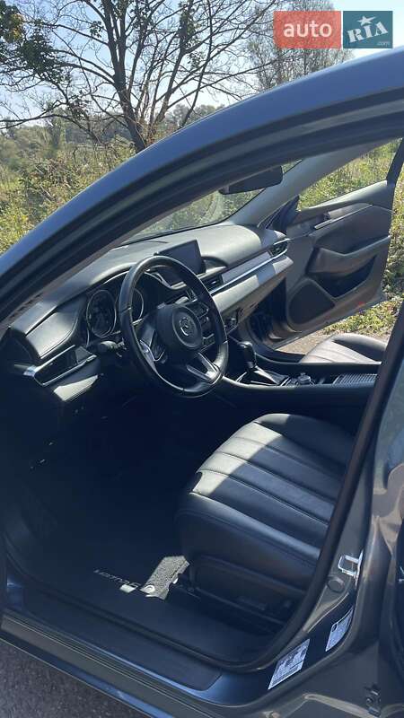 Седан Mazda 6 2018 в Львове