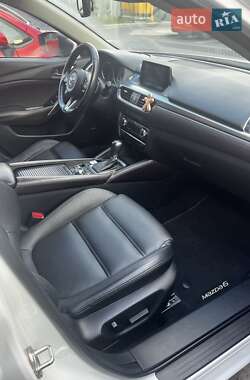 Седан Mazda 6 2016 в 