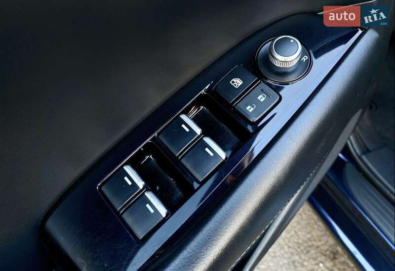 Седан Mazda 6 2018 в Львове