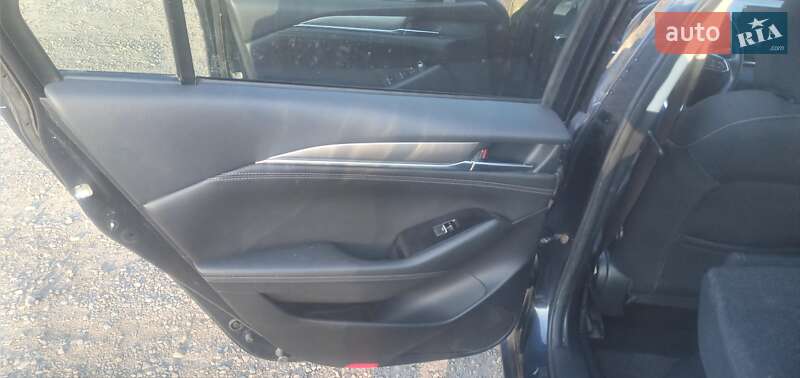Седан Mazda 6 2018 в Львове