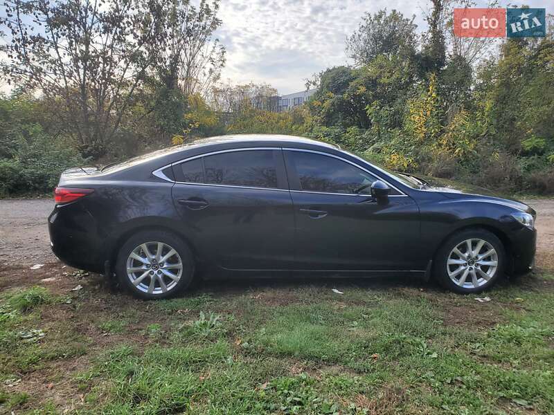 Седан Mazda 6 2013 в Ужгороді
