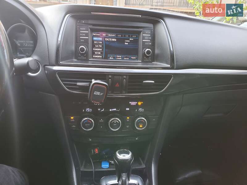 Седан Mazda 6 2013 в Ужгороді