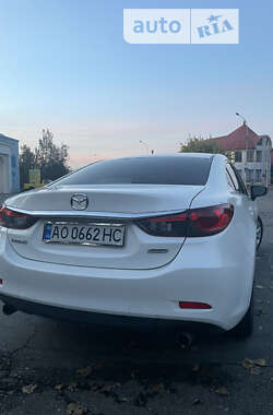 Седан Mazda 6 2015 в Ужгороде