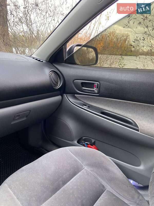 Седан Mazda 6 2003 в Києві