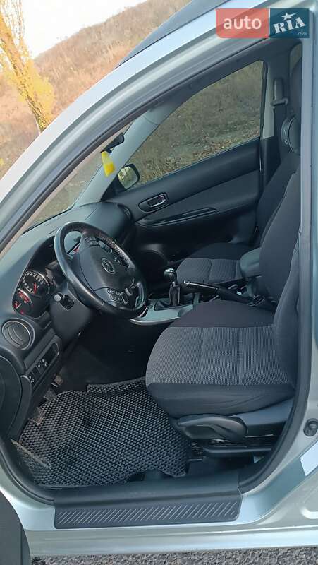 Универсал Mazda 6 2004 в Славянске