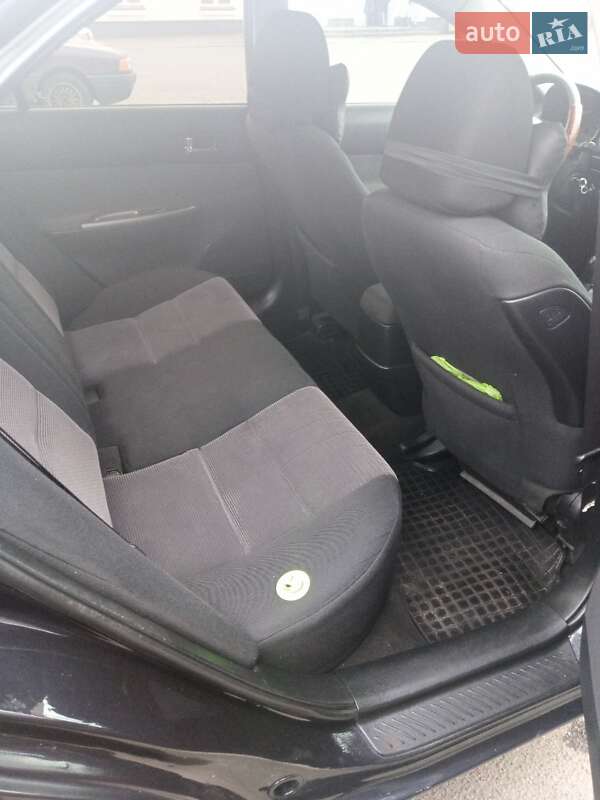 Седан Mazda 6 2004 в Яготине