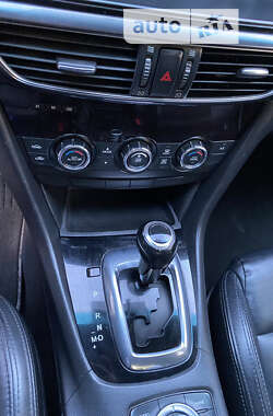 Седан Mazda 6 2013 в Дніпрі
