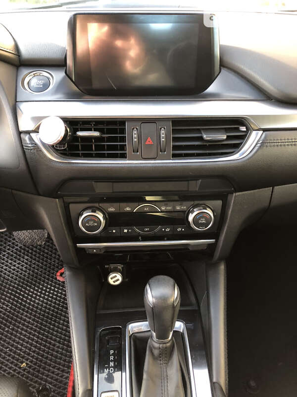 Седан Mazda 6 2016 в Львове