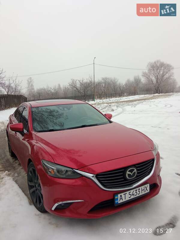 Седан Mazda 6 2015 в Надворной