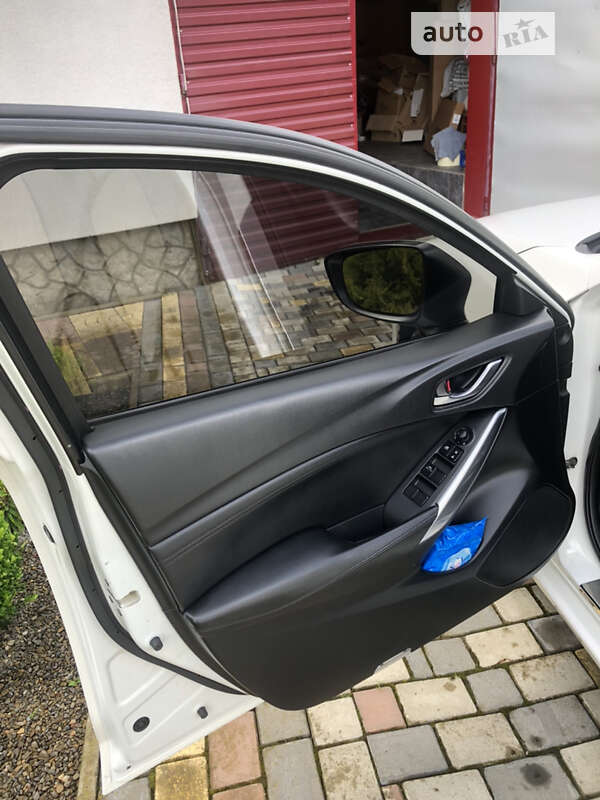 Седан Mazda 6 2014 в Коломые