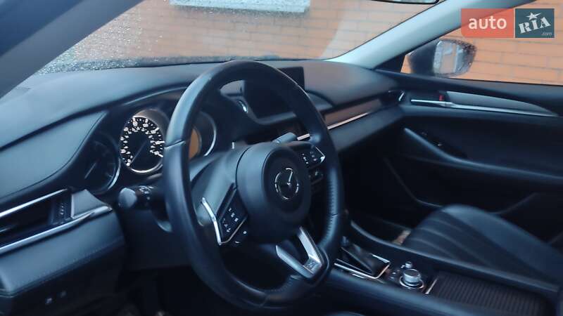 Седан Mazda 6 2018 в Днепре