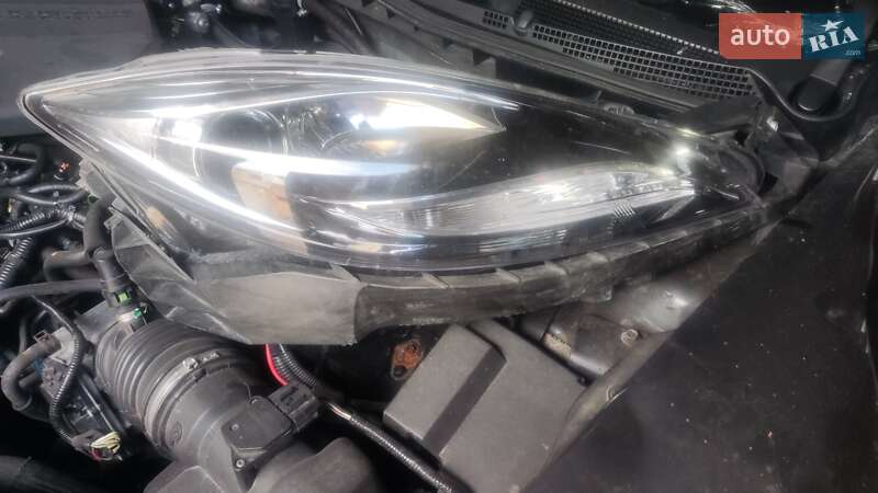 Седан Mazda 6 2012 в Днепре