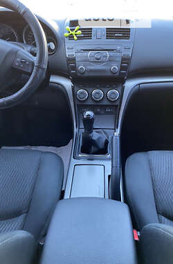Лифтбек Mazda 6 2010 в 