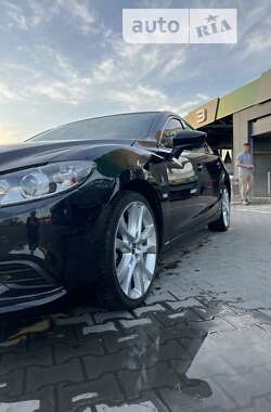 Седан Mazda 6 2013 в Чернівцях