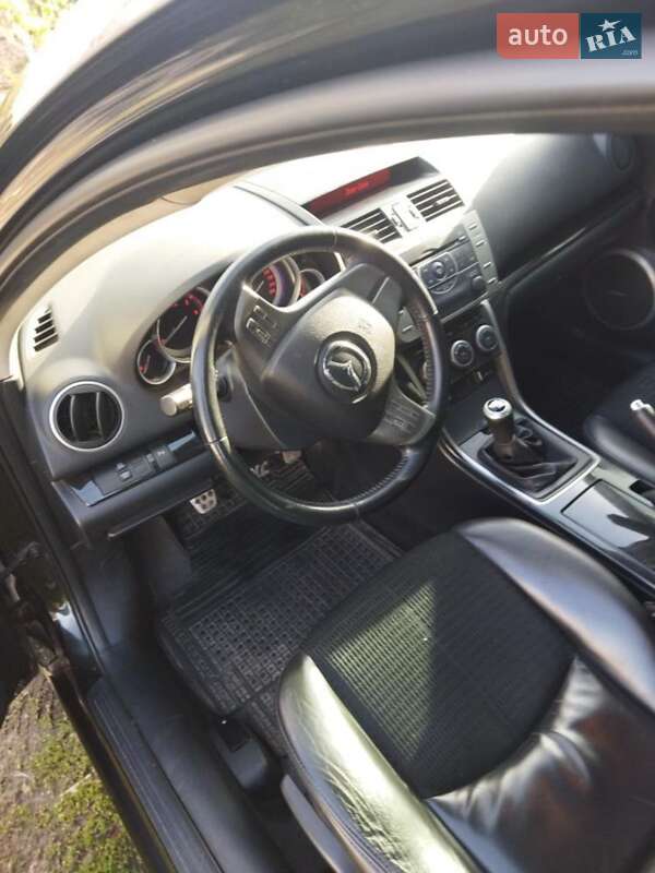 Седан Mazda 6 2009 в Глухове