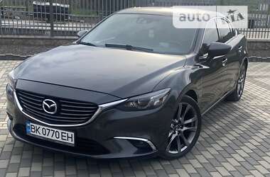 Седан Mazda 6 2015 в Рокитном